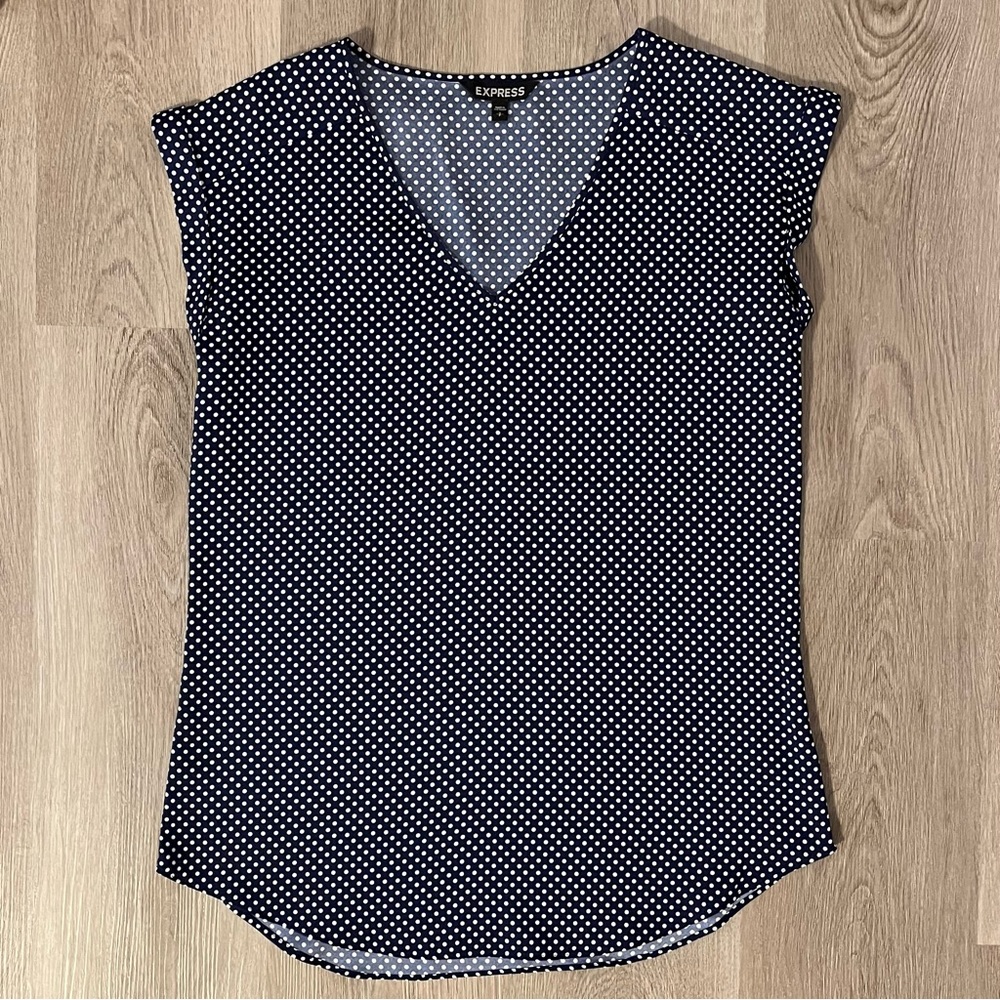 Express Polka Dot Short Sleeve Top